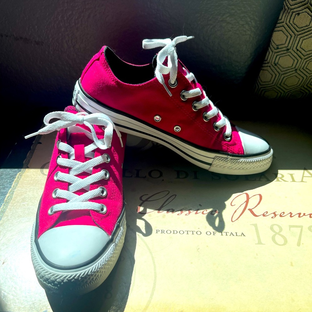 Pink and Black Double Tongue Converse *** Like New *** FREE SHIPPING!